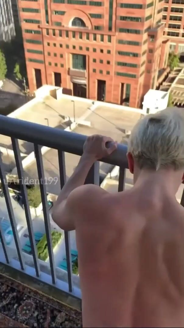 Putting on a show for the neighbors with this tiny hotwife