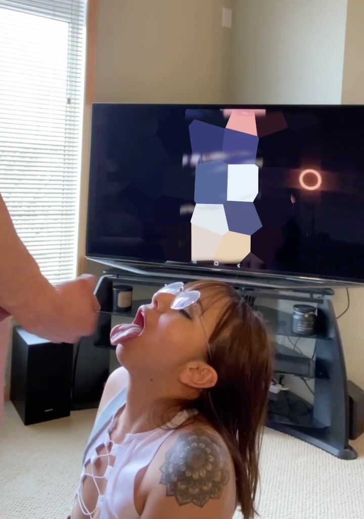 My friend wanted us to watch his porn while I got a facial