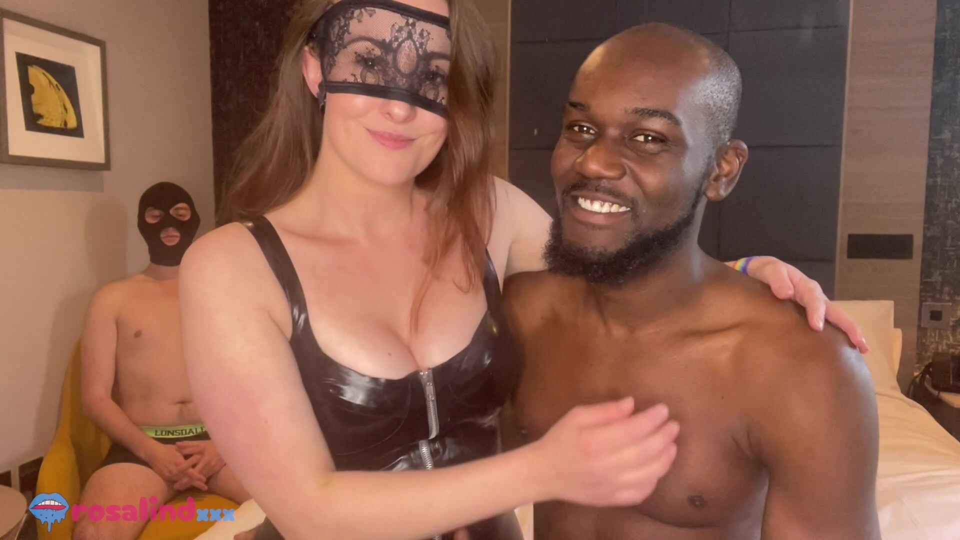 I love to make my husband watch me with my bull