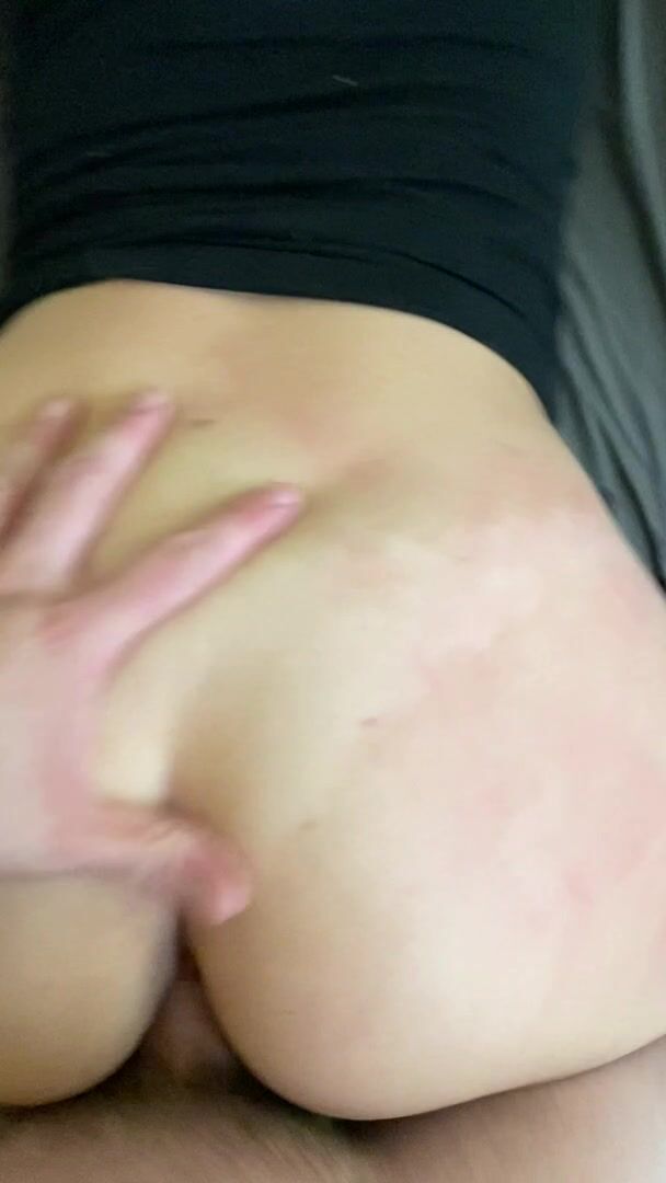 I’m addicted to watching my husband fuck other women! It’s so fucking hot ????